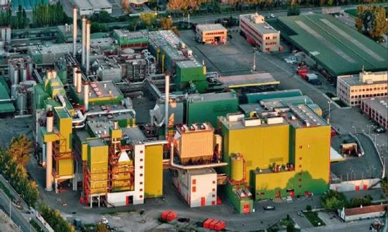 SMVA Simmeringer Haide, Wirbelschichtofen 4 (im Vordergrund)