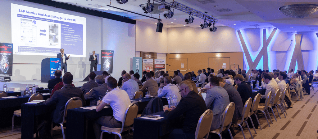 Evora auf der Bühne der Instandhaltungstage 2025