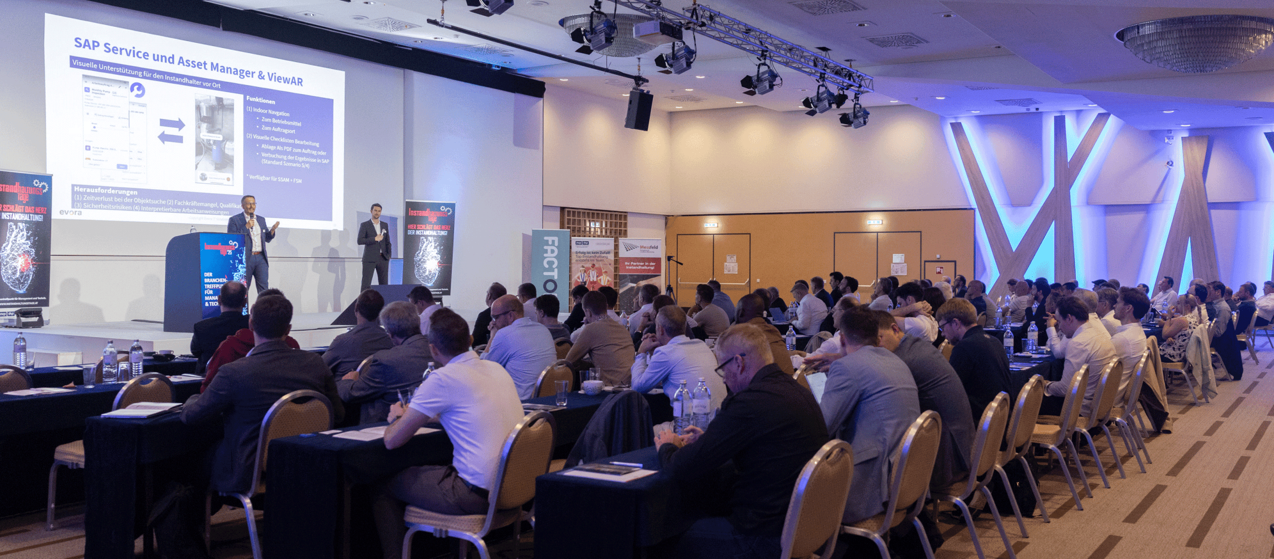 Evora auf der Bühne der Instandhaltungstage 2025